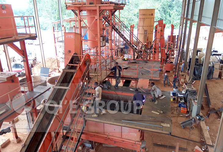 Proyecto de procesamiento de frutos de palma en Costa de Marfil